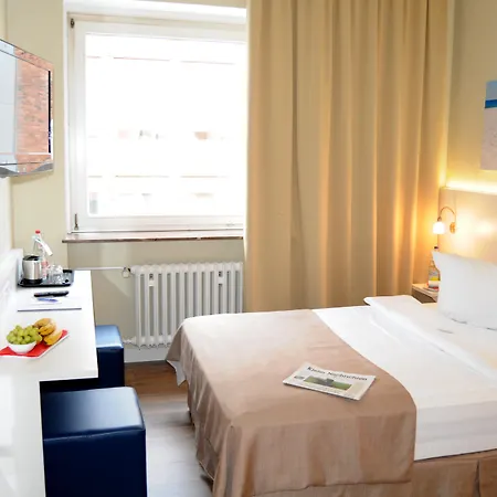 Hotel Am Kieler Schloss By Premiere Classe Kiel
