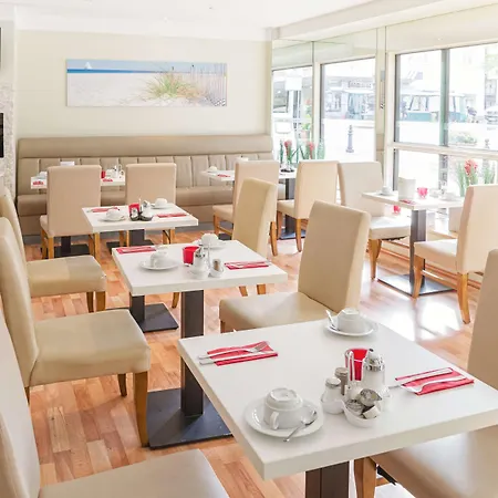 Am Kieler Schloss By Premiere Classe