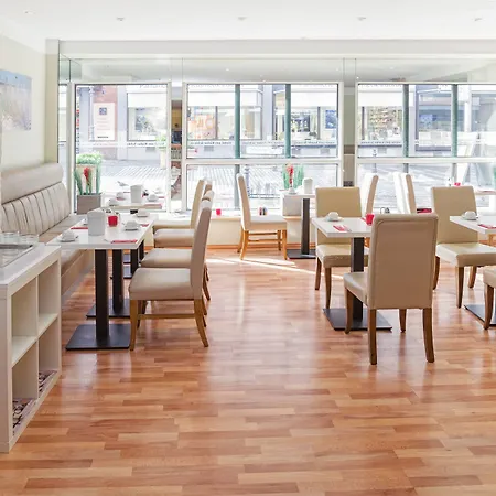 Am Kieler Schloss By Premiere Classe Hotel